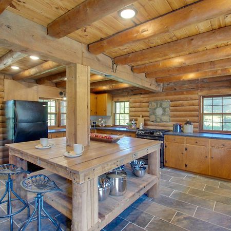 Cozy Log Cabin Getaway With Fire Pit And 3 Acres! Ruckersville Buitenkant foto