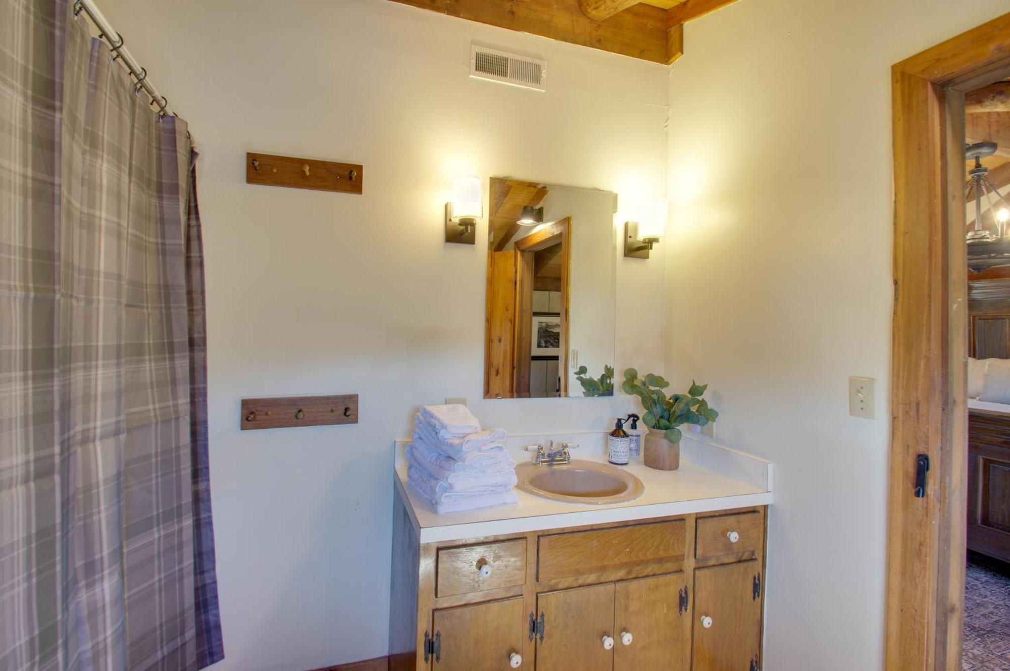 Cozy Log Cabin Getaway With Fire Pit And 3 Acres! Ruckersville Buitenkant foto