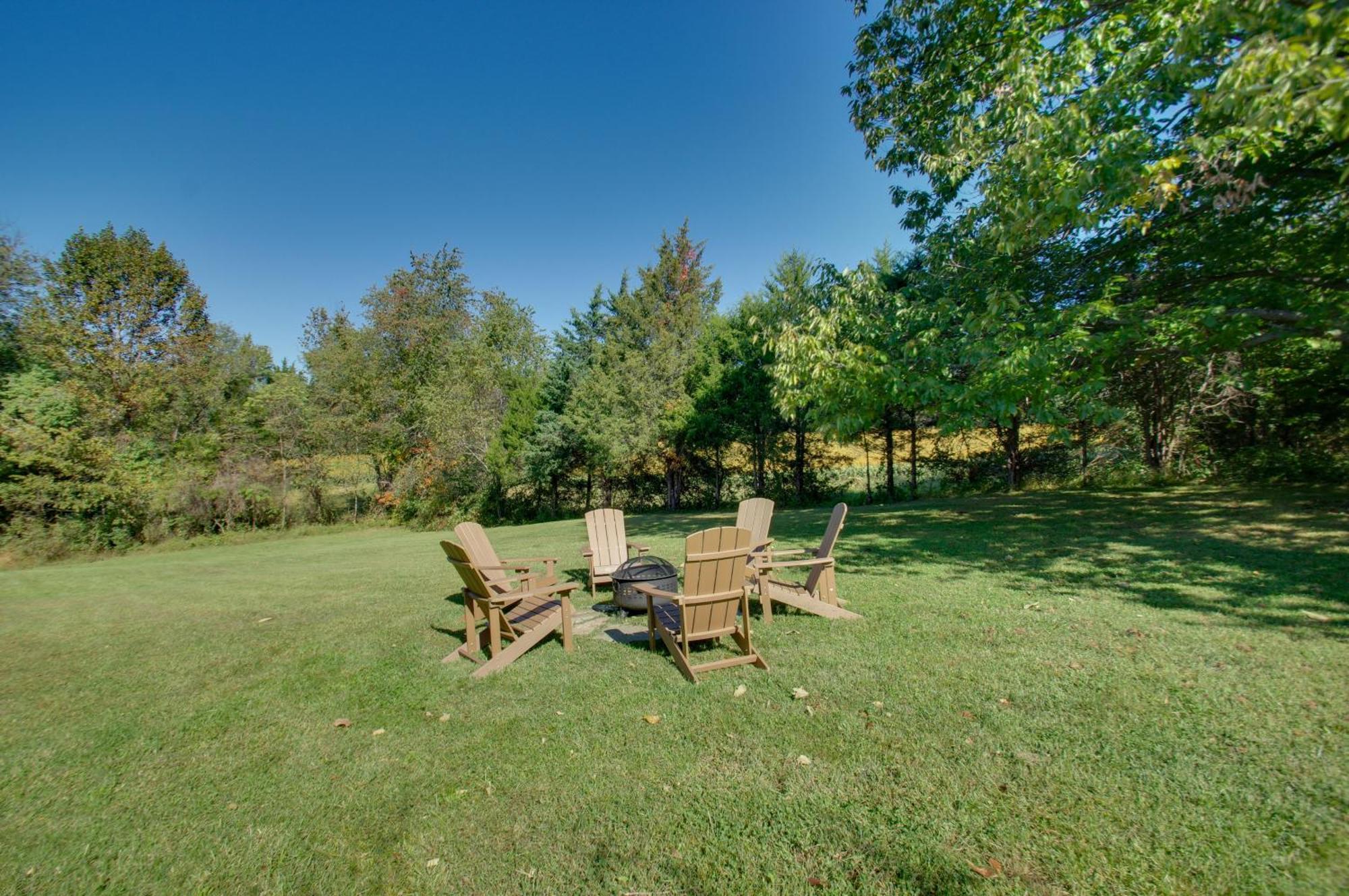 Cozy Log Cabin Getaway With Fire Pit And 3 Acres! Ruckersville Buitenkant foto